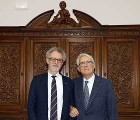 Fondazione Friuli dona gli arredi storici all'Ateneo